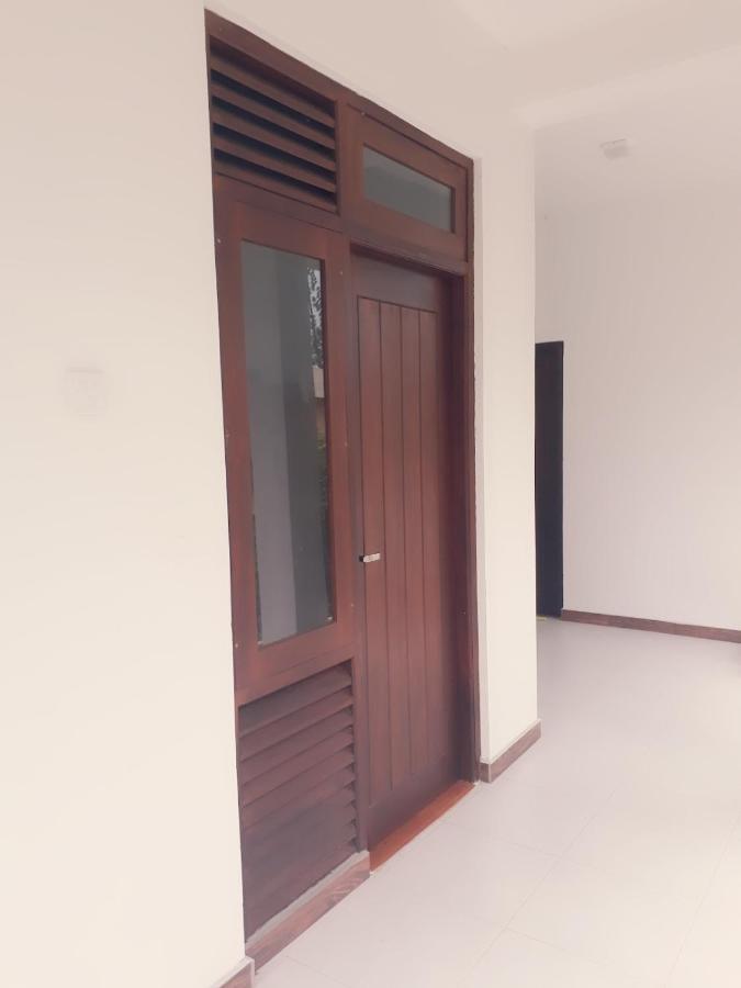 Himawari Beach Villa Matara Exterior foto
